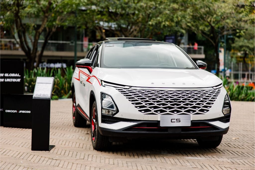 OMODA & JAECOO Philippines Drives Innovation in the Local Auto Scene with Official Brand Launch 2 OMODA C5