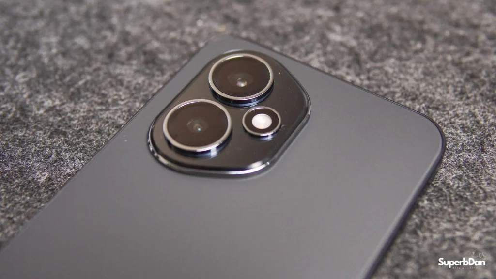 HONOR 400 5G First Impressions 30 HONOR 400 5G Camera Island