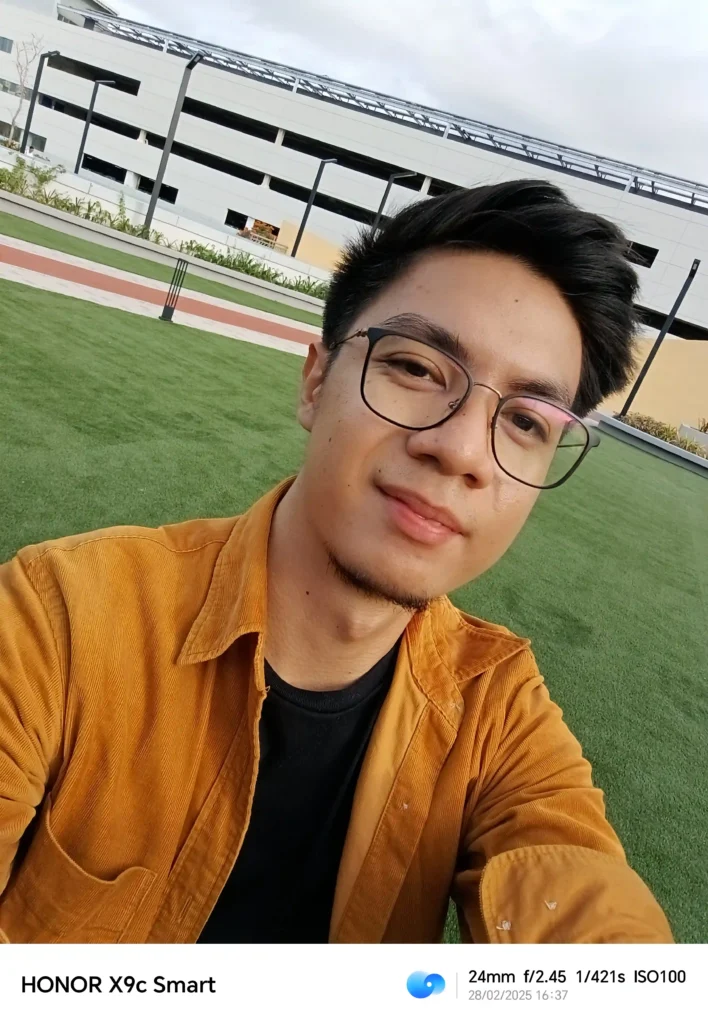 HONOR X9c Smart 5G Review After 3 Months 36 HONOR X9c Smart Front Camera - Normal Mode
