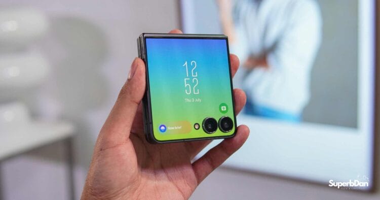 Samsung Galaxy Z Flip7