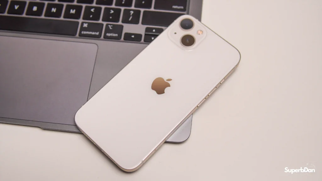 Buying iPhone 13 in 2025: Everything You Need to Know 7 iPhone 13 Design