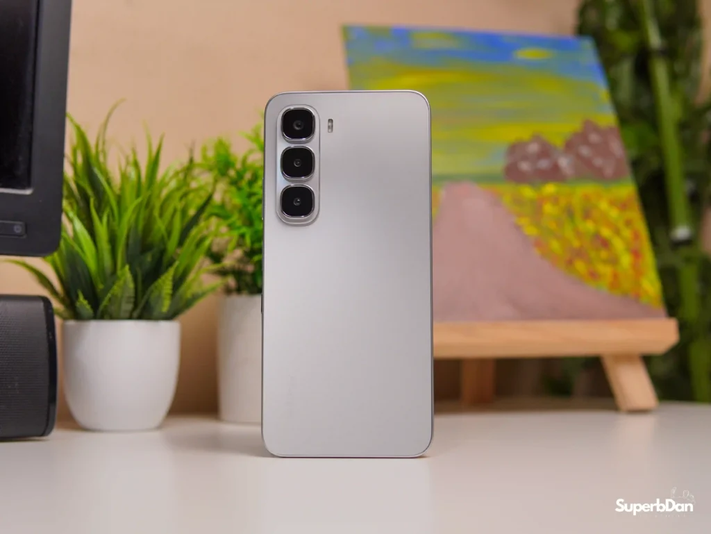 Infinix HOT 60i First Impressions 9 Infinix HOT 60i Design