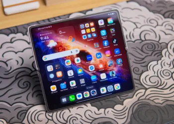 HONOR Magic V6 Inner Display